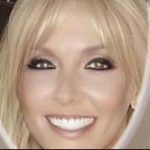 Meet your Posher, Diana